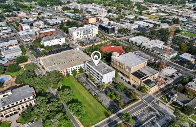 302 SE Broadway Street unit: 460 photos photos