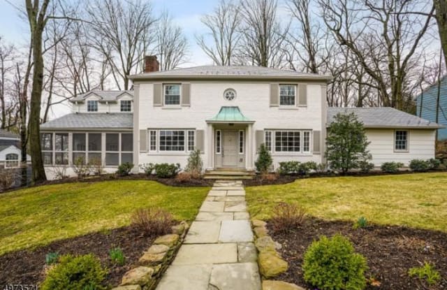 8 DEVON RD - 8 Devon Road, Summit, NJ 07901