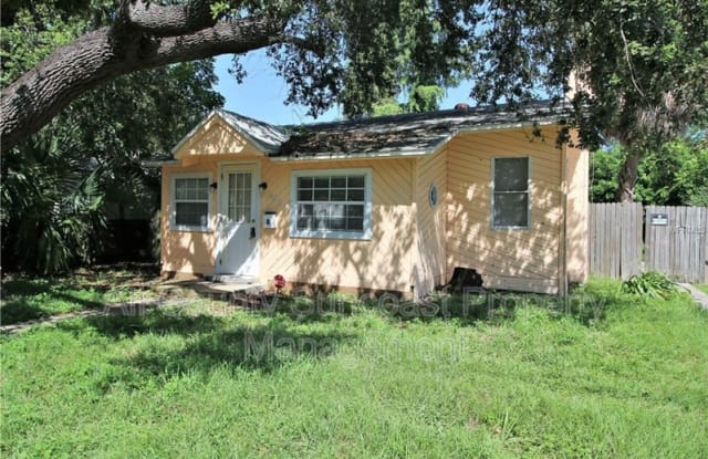 2825 24th St N - 2825 24th Street North, St. Petersburg, FL 33713