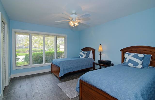 70 FISHERMAN'S COVE RD Gallery 4