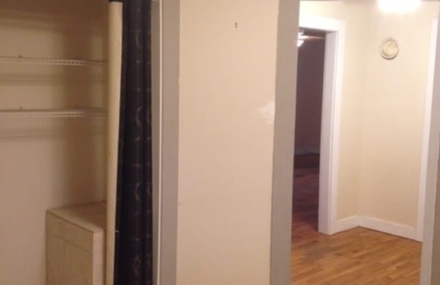 1649 East Perry Street Gallery 2