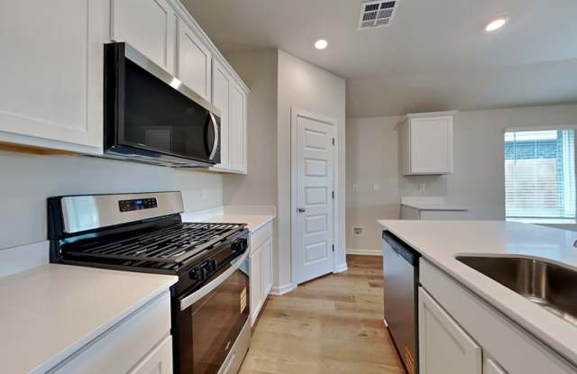 2921 Ember Dr Gallery 3