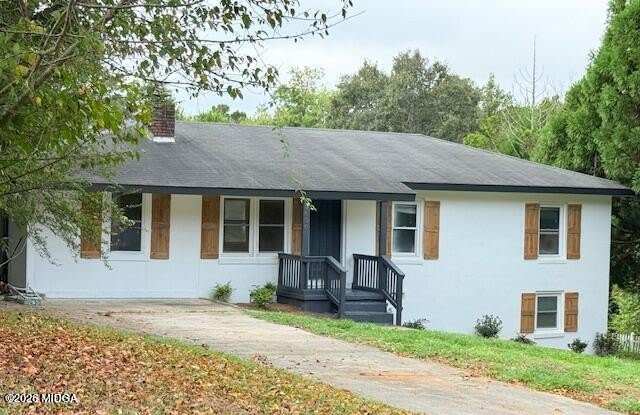 3450 Rocky Drive Gallery 1