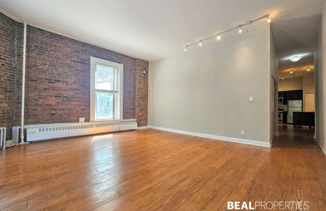 Reside on Clark Gallery 4