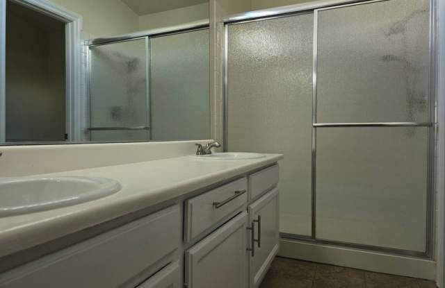 7217 SUN COVE Circle Gallery 2