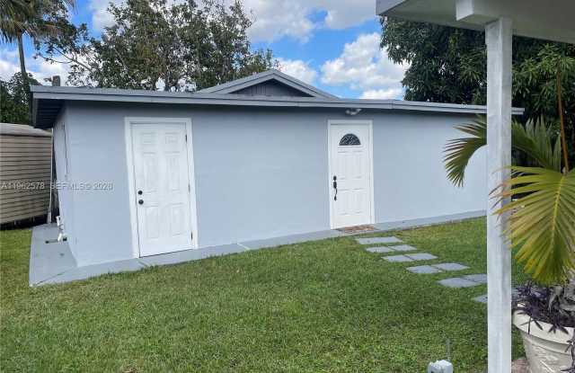 4851 NW 192nd St photos photos