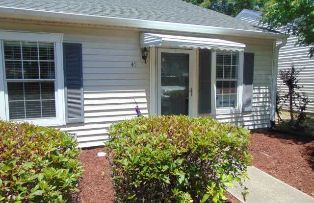 West Augusta Townhome Close to Medical, Shopping, and Dining - 45 Tiburon Trail, Augusta, GA 30907