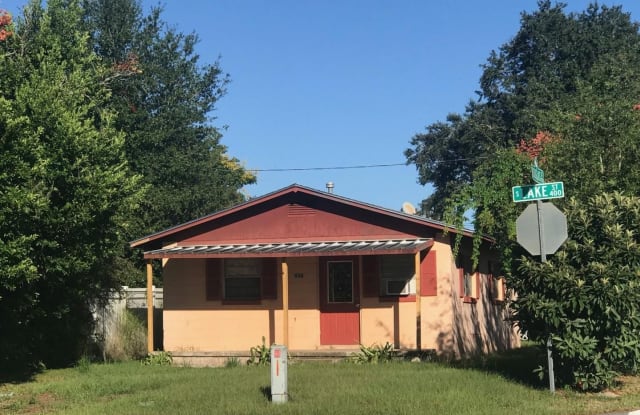 408 S Lake Street - 408 South Lake Street, Leesburg, FL 34748