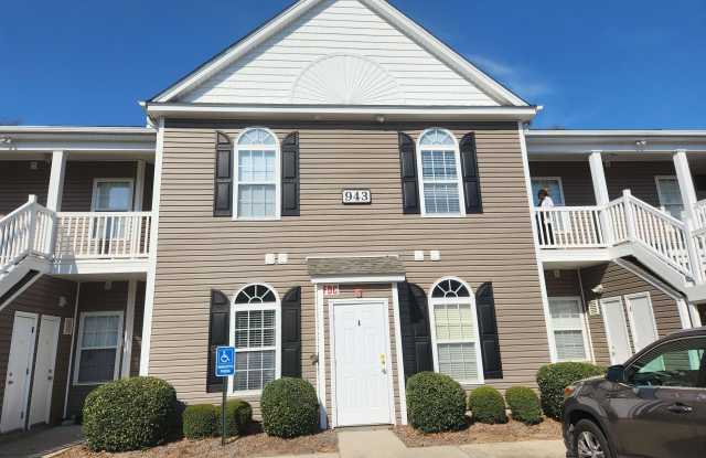 943-B Algonquin Dr. photos photos