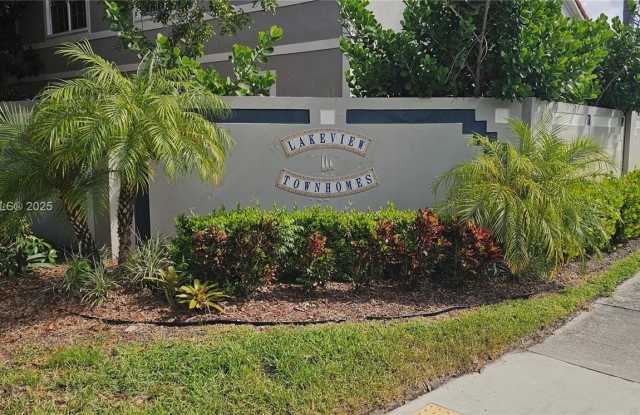 8372 SW 23rd Ct photos photos