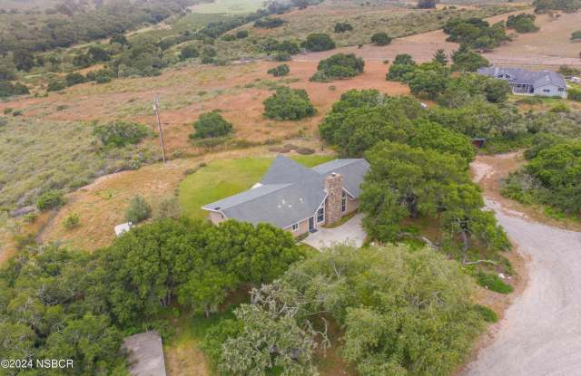 2500 Wild Oak Gallery 3