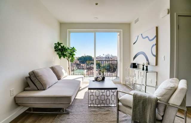 Alvarado House Gallery 3