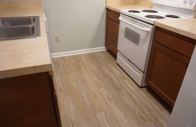 5492 Pinehaven Court Gallery 4