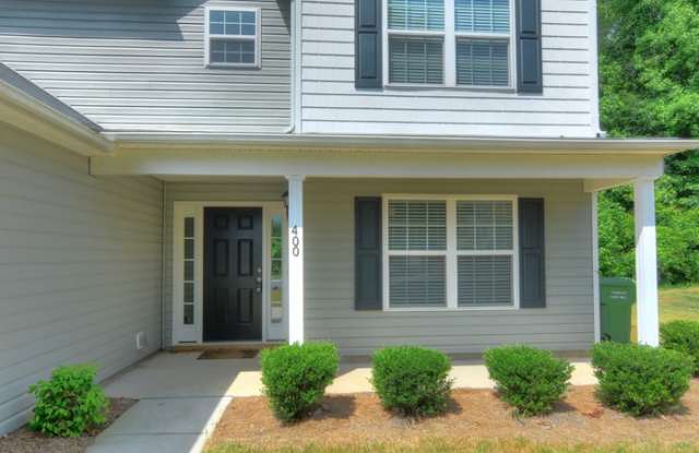 400 Wellridge Drive Gallery 4