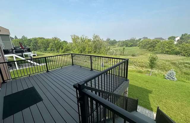 Gorgeous 5 Bedroom, 3.5 Bath Single Family Home w/Sun Deck! photos photos