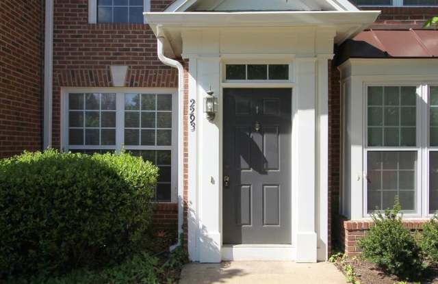 2293 VILLAGE CROSSING ROAD - 2293 Village Crossing Road, Idylwood, VA 22043