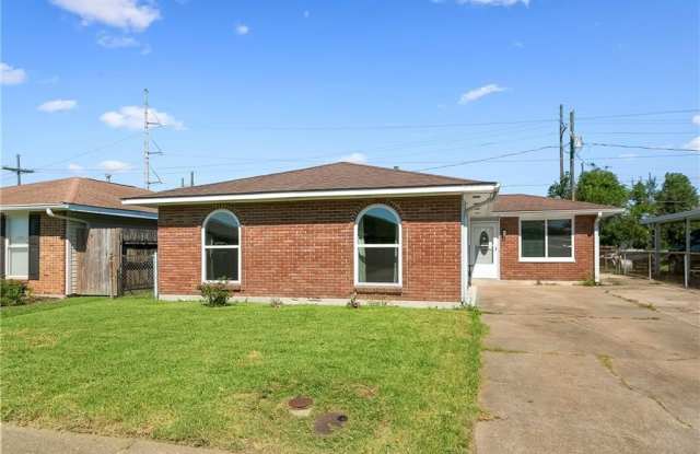 2776 ERIN Drive Gallery 1