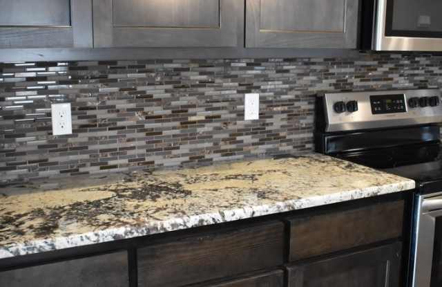 4 Bedroom 3.5 Bath In The Heart of Fayetteville! Gallery 4