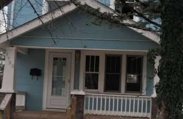 1753 East Kenworth Road photos photos