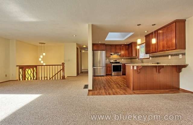 1160 Clayton Way Gallery 3