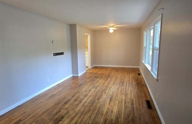 129 E Edgemoor St Gallery 3