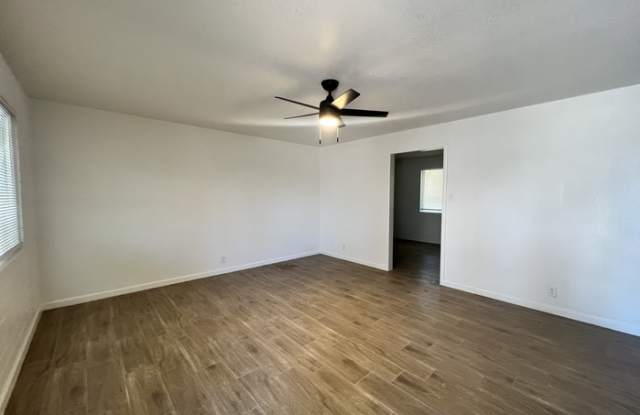 929 East Turney Avenue Gallery 3