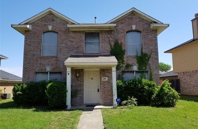 238 High Pointe Lane - 238 High Pointe Lane, Cedar Hill, TX 75104