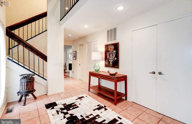 1510 MINTWOOD DRIVE Gallery 2