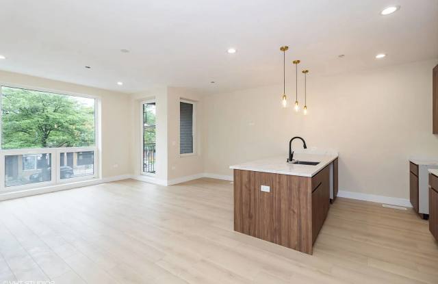 3045 Irving Park Rd photos photos