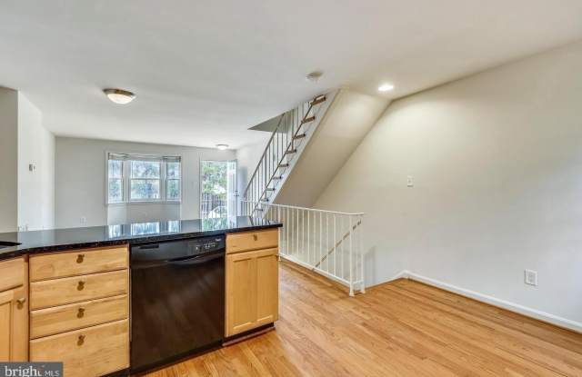 844 N FREDERICK STREET photos photos