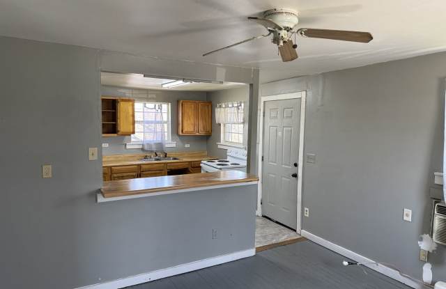 1615 East 47th Street - Upstairs photos photos