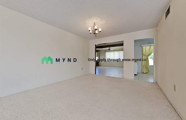 18626 N Welk Dr Gallery 2