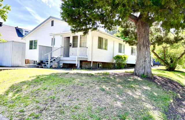 706 M Ave photos photos