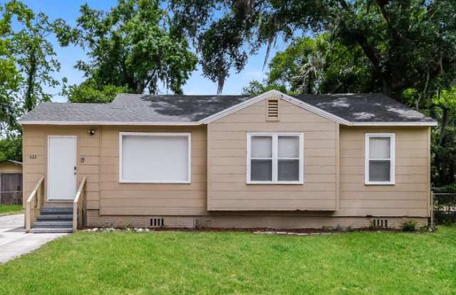 1122 Saratoga Boulevard photos photos