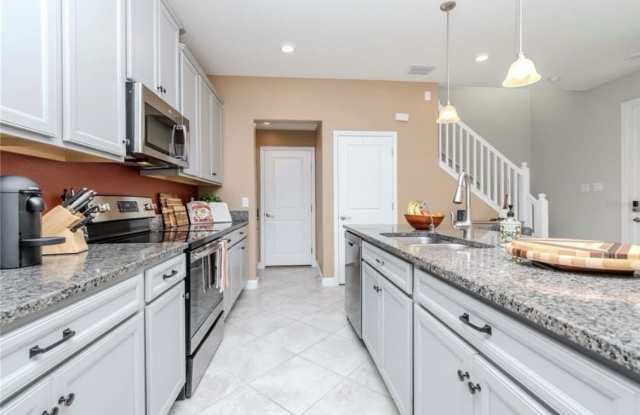 6827 Citrus Creek Ln Gallery 4