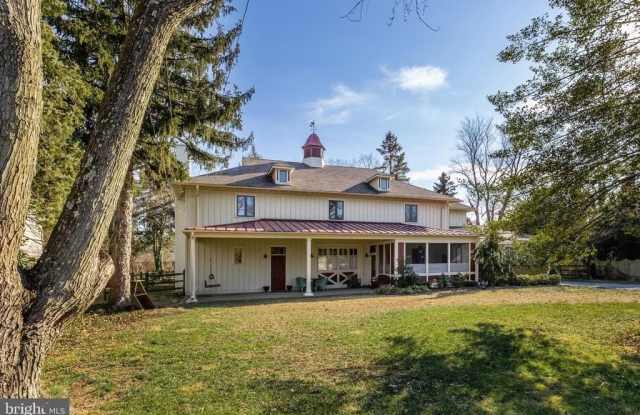 444 SHADY LANE photos photos