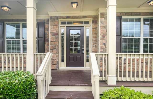 5BR / 4BA Home - Swim/Tennis S/D in Cumming Gallery 3