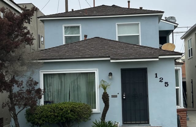 125 La Verne - 4 photos photos 125 La Verne - 4 photos photos