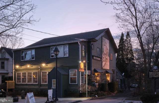 13 BRIDGE Street unit: 2 photos photos