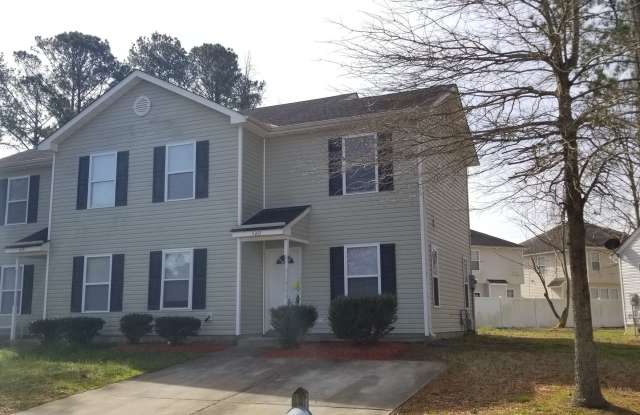 3 Bedroom 2.5 Bath single family in Chesapeake photos photos