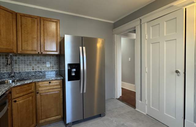 136 Maple Avenue photos photos