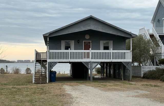 983 Chadwick Shores Drive - 983 Chadwick Shores Drive, Onslow County, NC 28460