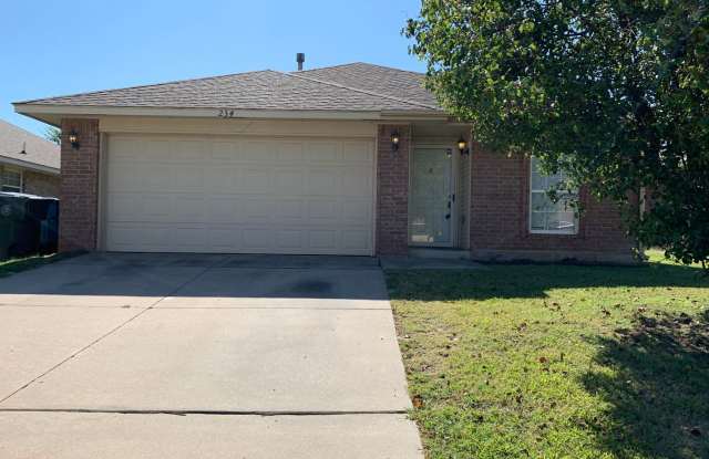 Home Sweet Home- Move In Special!!!! - 234 Cambridge Drive, Midwest City, OK 73110