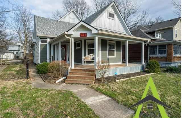 921 North Temple Avenue photos photos