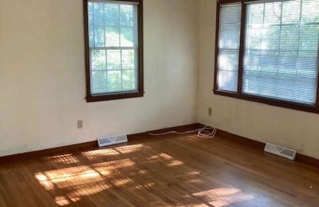 5617 Pryor Street Gallery 3