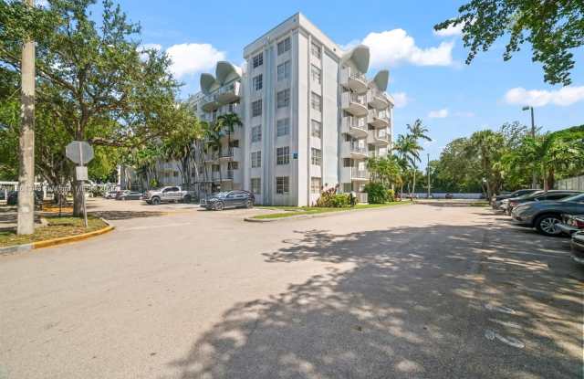 498 NW 165th St Rd photos photos