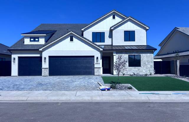 Brand New 6 Bed 4 bath home with built in trampoline photos photos