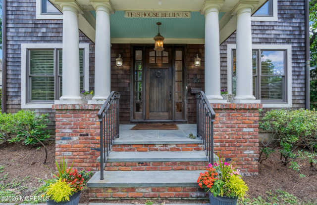 95 E River Road Gallery 4