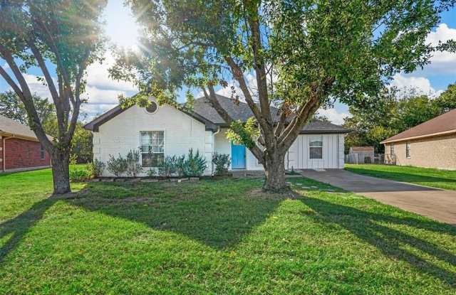 407 Phillips Circle - 407 Phillips Circle, Kaufman, TX 75142