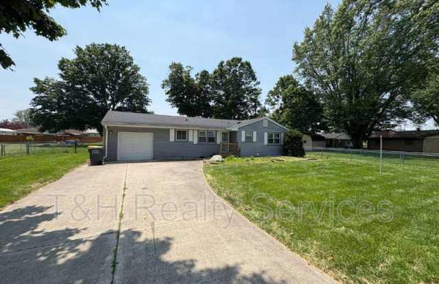909 Essex Dr photos photos